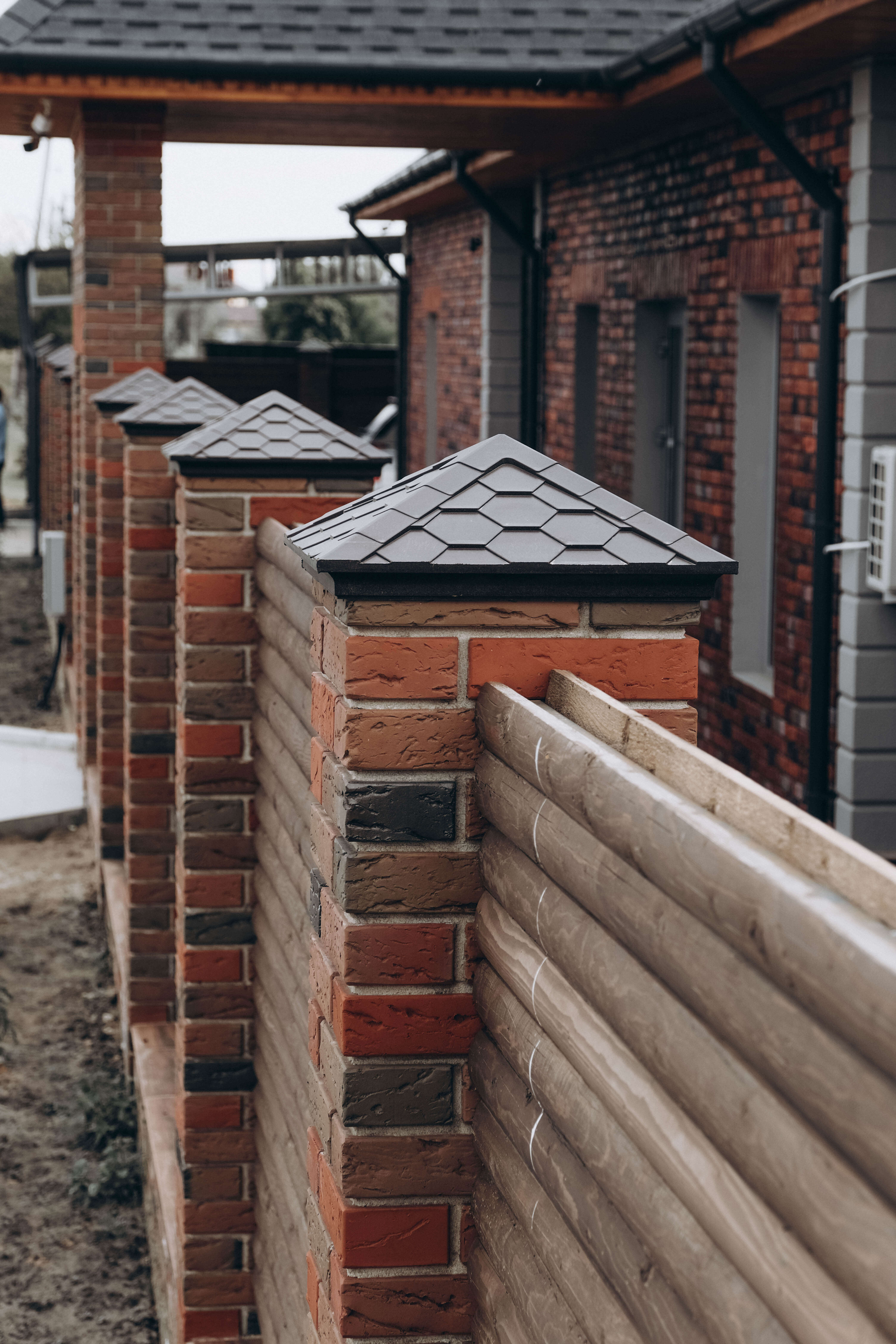 Колпак Zking Эверест Коричневый на столб 1.5х1.5 кирпича (390х390мм) в Славгороде фото